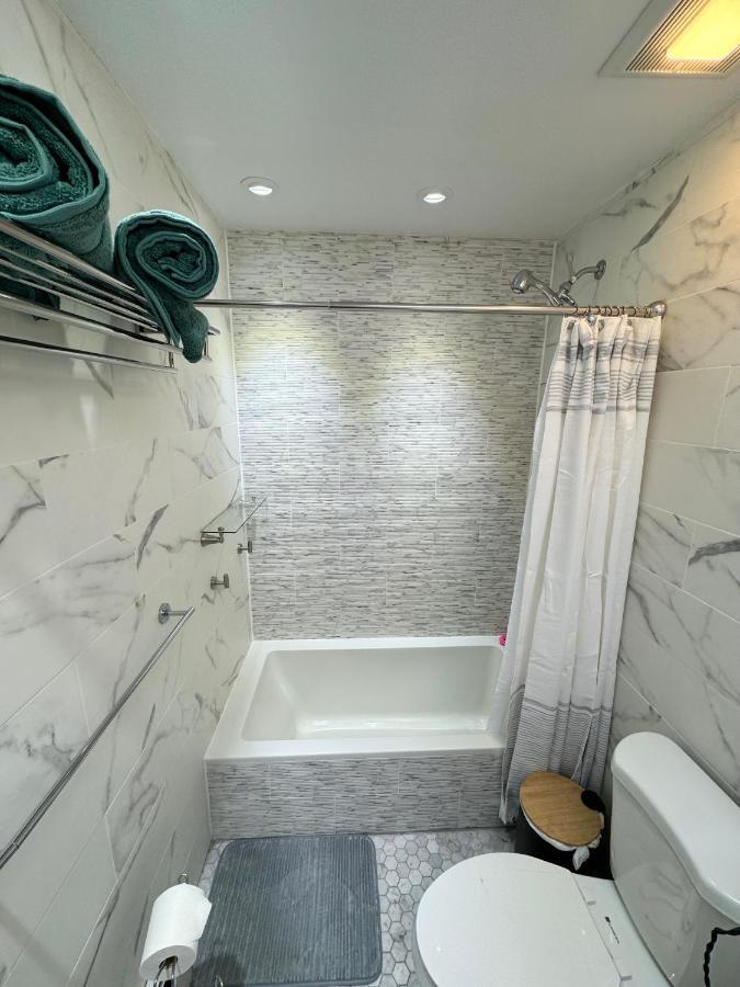 The Waltham Private Room & Bathroom John F Kennedy Jfk Lga Airport Manhattan Penn Station Bullet-Train 15 Min Нью-Йорк Екстер'єр фото